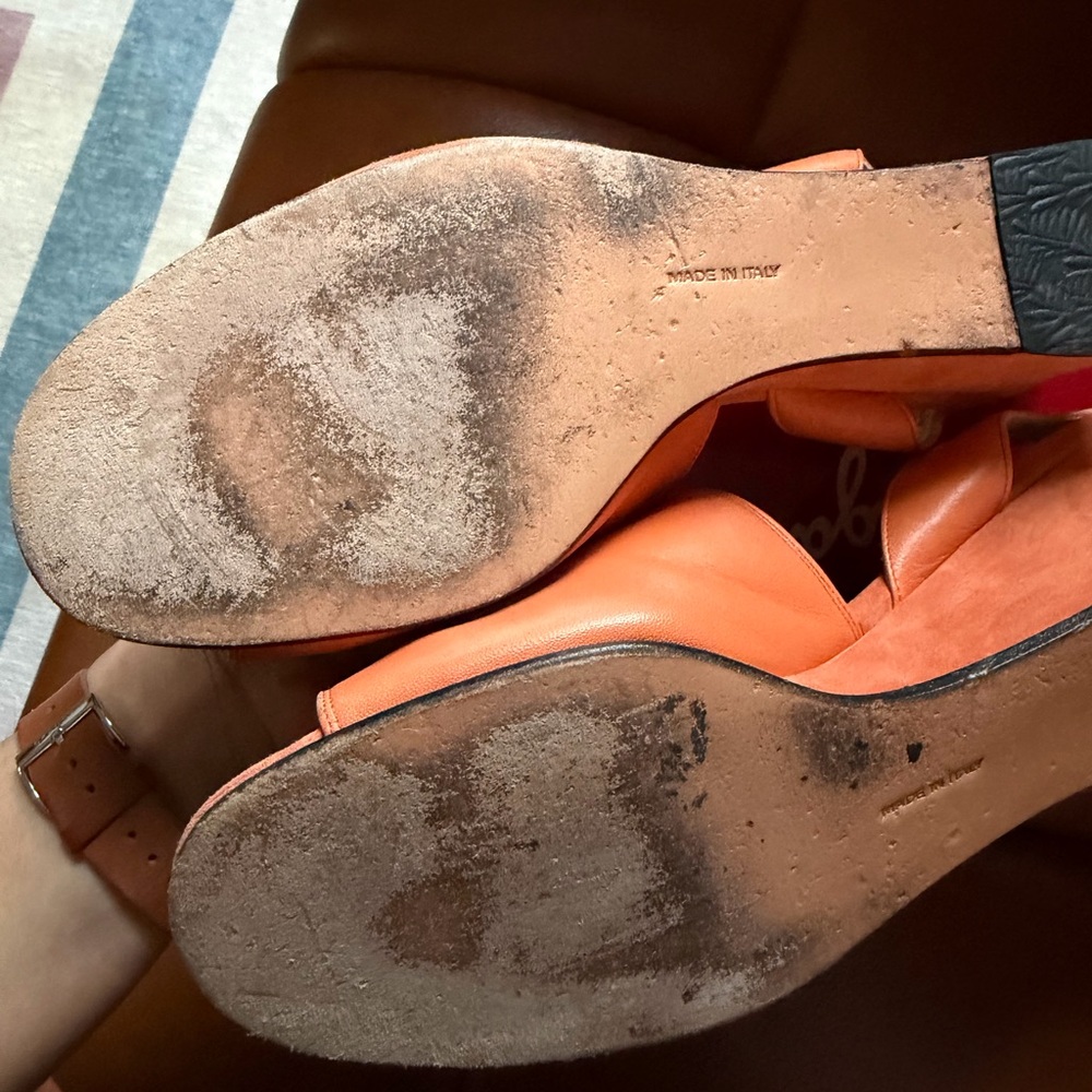 Salvatore Ferragamo orange suede wedge. Flamingo nappa cald - Picture 2 of 5